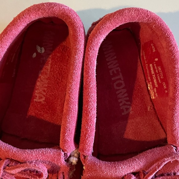 Minnetonka Kiltie Mocassin Sz 8 Hot Pink - Picture 3 of 6